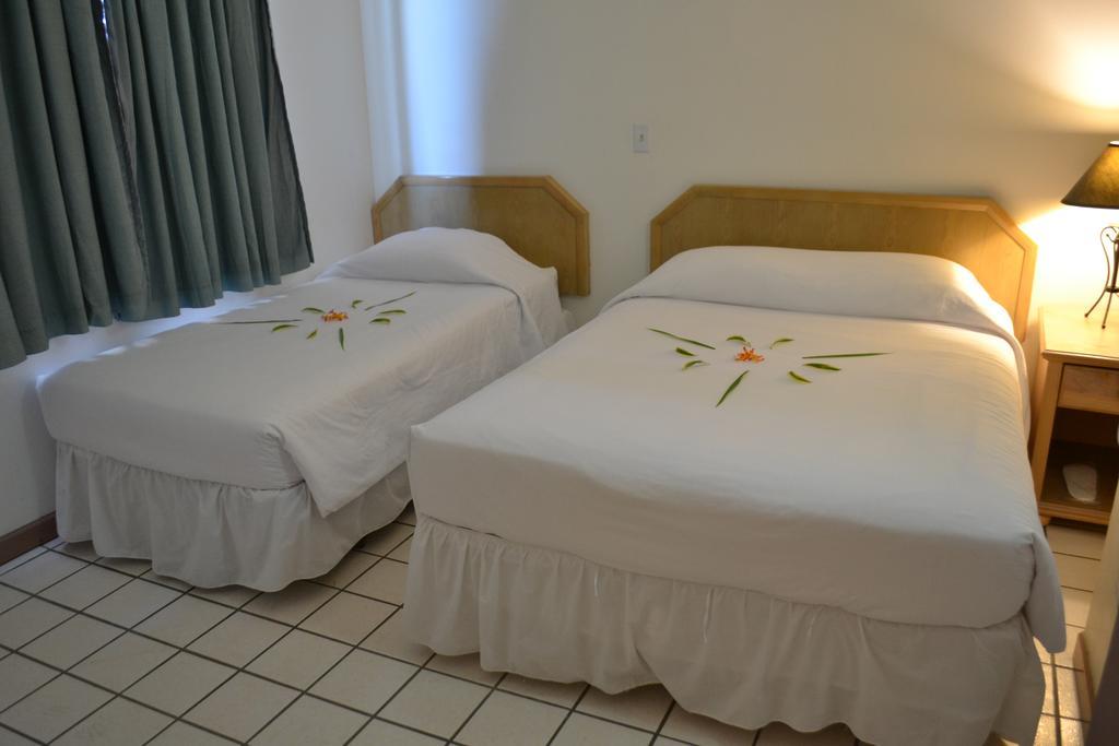 Hotel West Plaza Malakal à Koror Extérieur photo