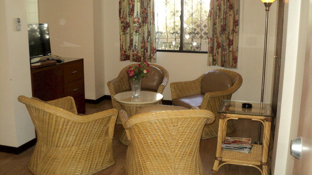 Hotel West Plaza Malakal à Koror Extérieur photo