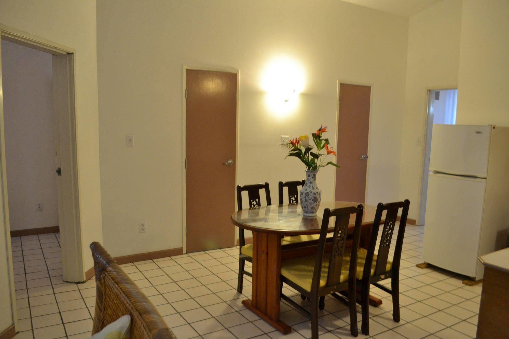 Hotel West Plaza Malakal à Koror Extérieur photo