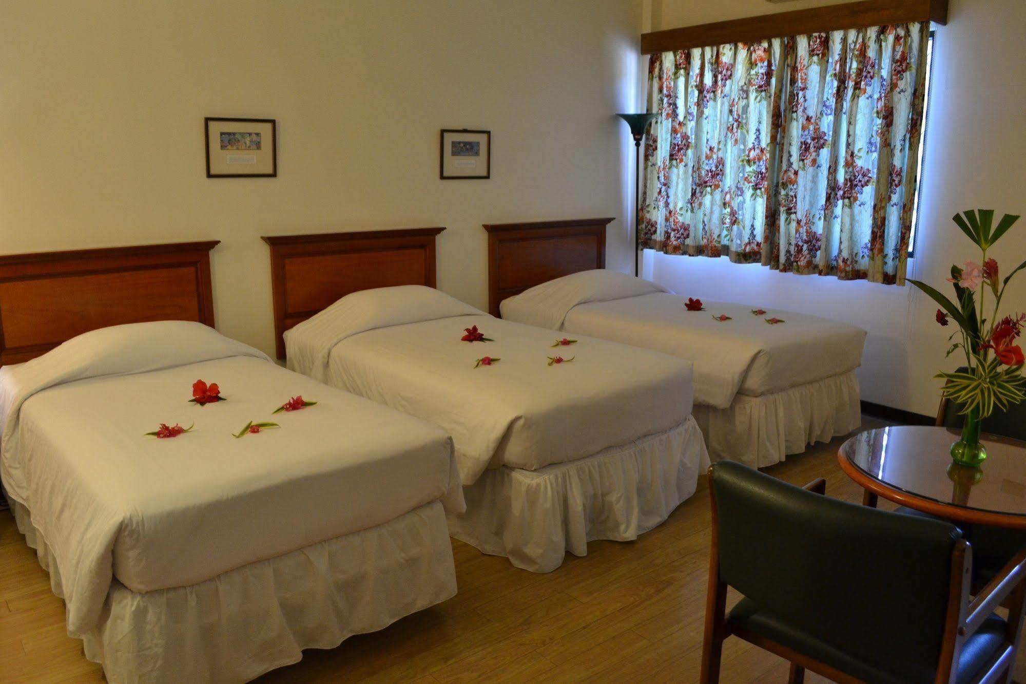 Hotel West Plaza Malakal à Koror Extérieur photo